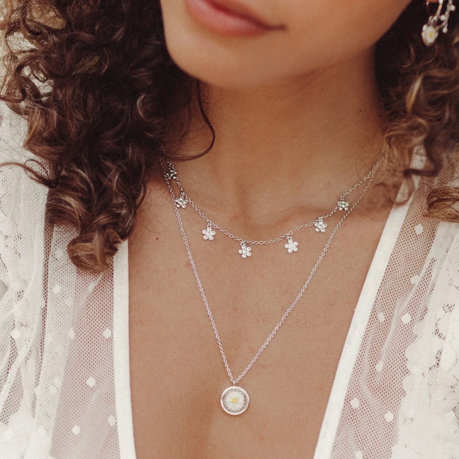 Bitty Daisies Choker - Image 5