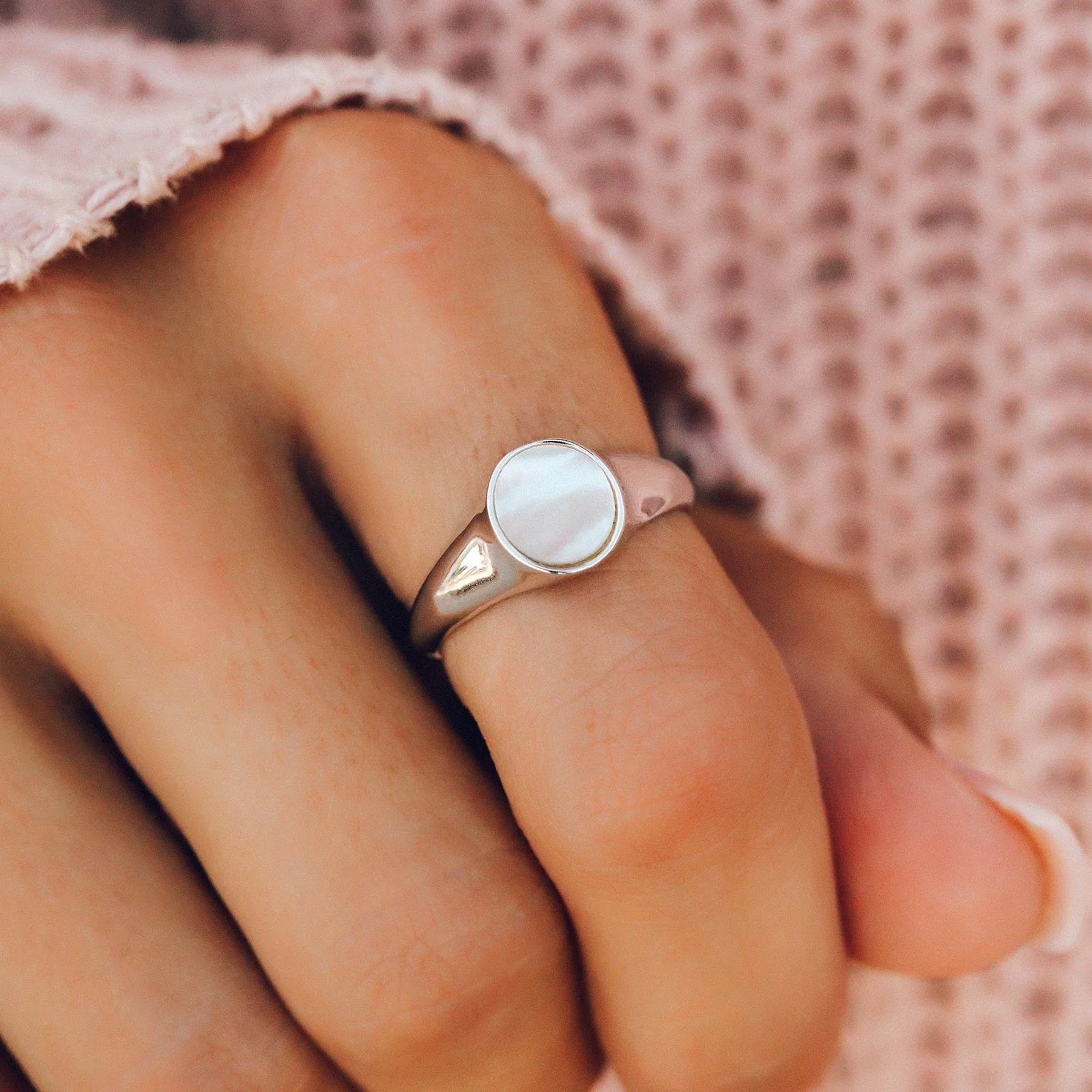 Mother of Pearl Signet Ring - Image 3